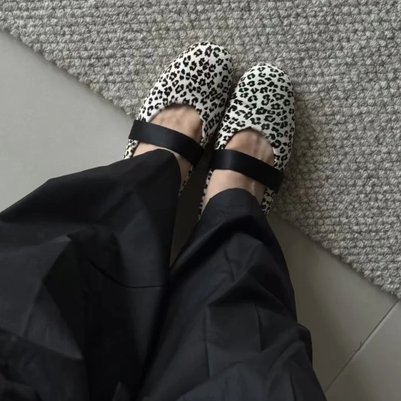 Роскошные дизайнерские балетки – обзор и цена Mary Jane Shoes